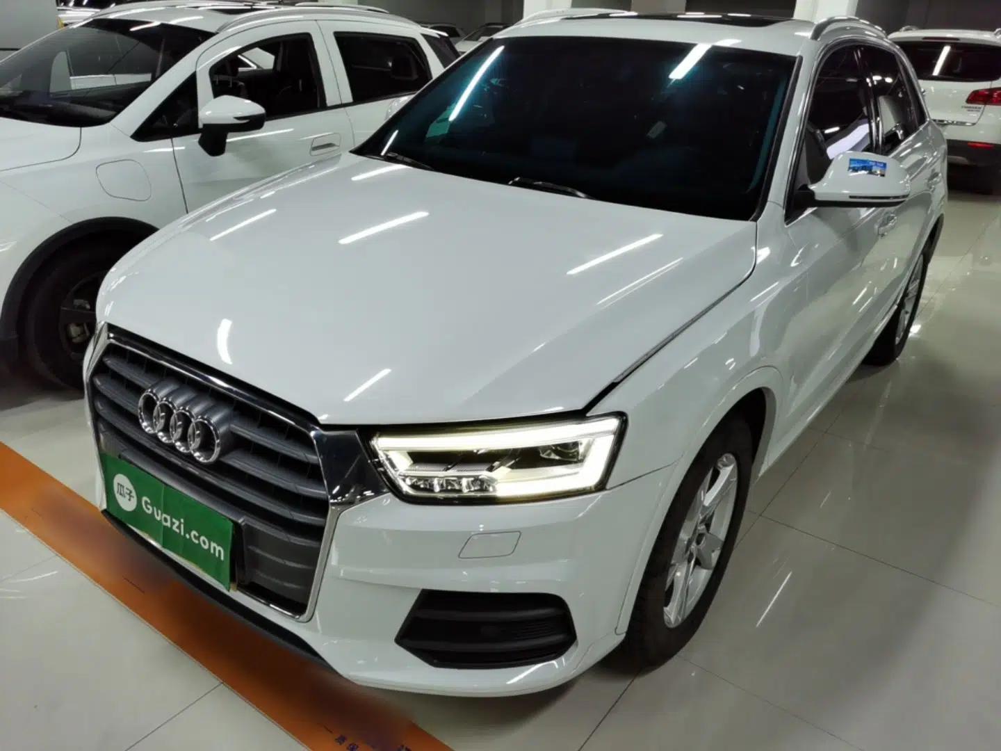 Audi Q3 2018 30th Anniversary Edition 30 TFSI Fashion Model — миниатюра 1