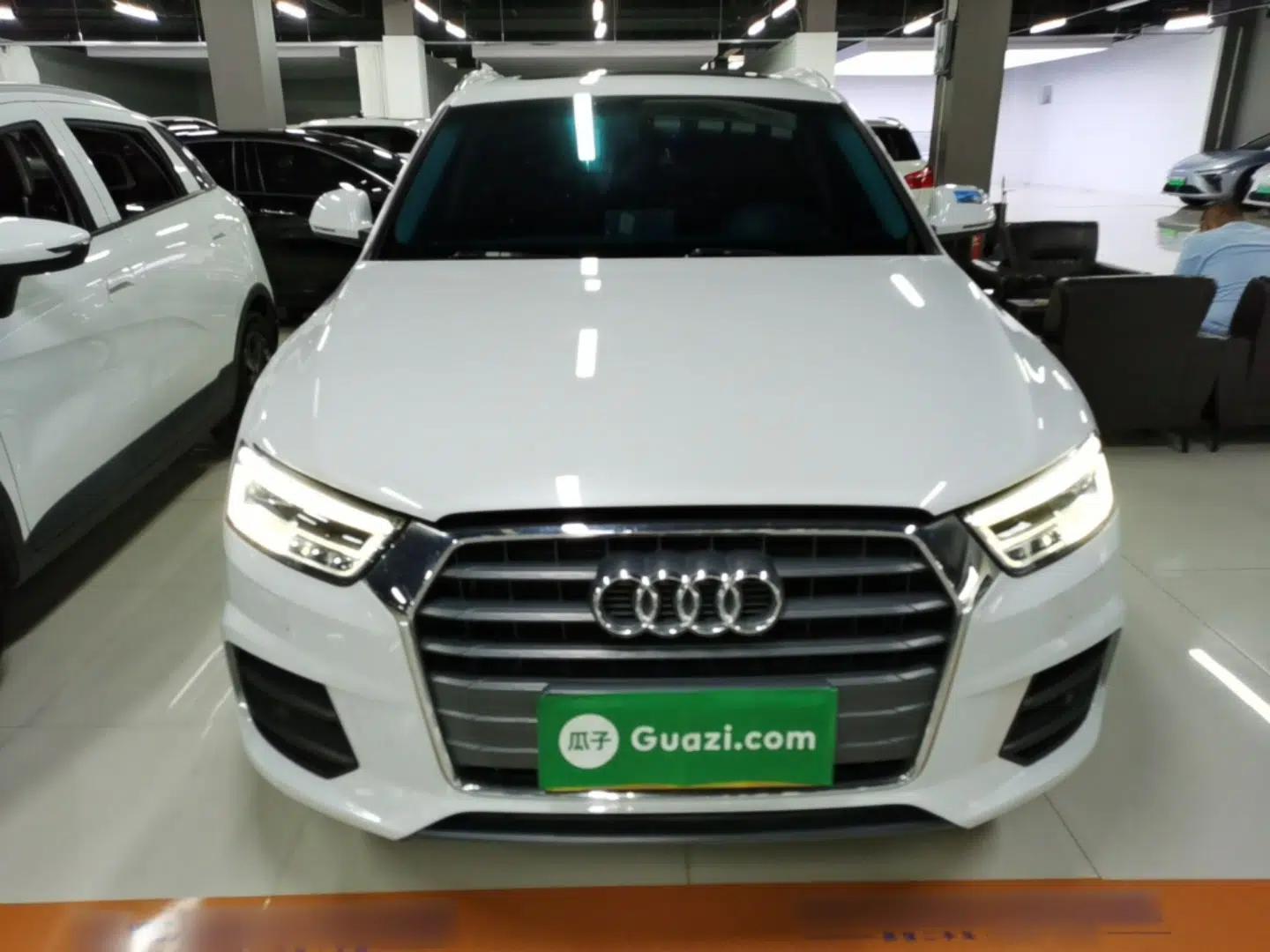 Audi Q3 2018 30th Anniversary Edition 30 TFSI Fashion Model — миниатюра 2