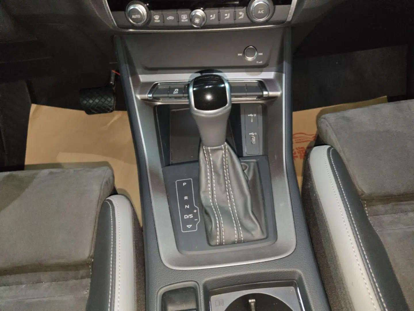 Audi Q3 2021 35 TFSI Progressive Dynamic Edition — миниатюра 16