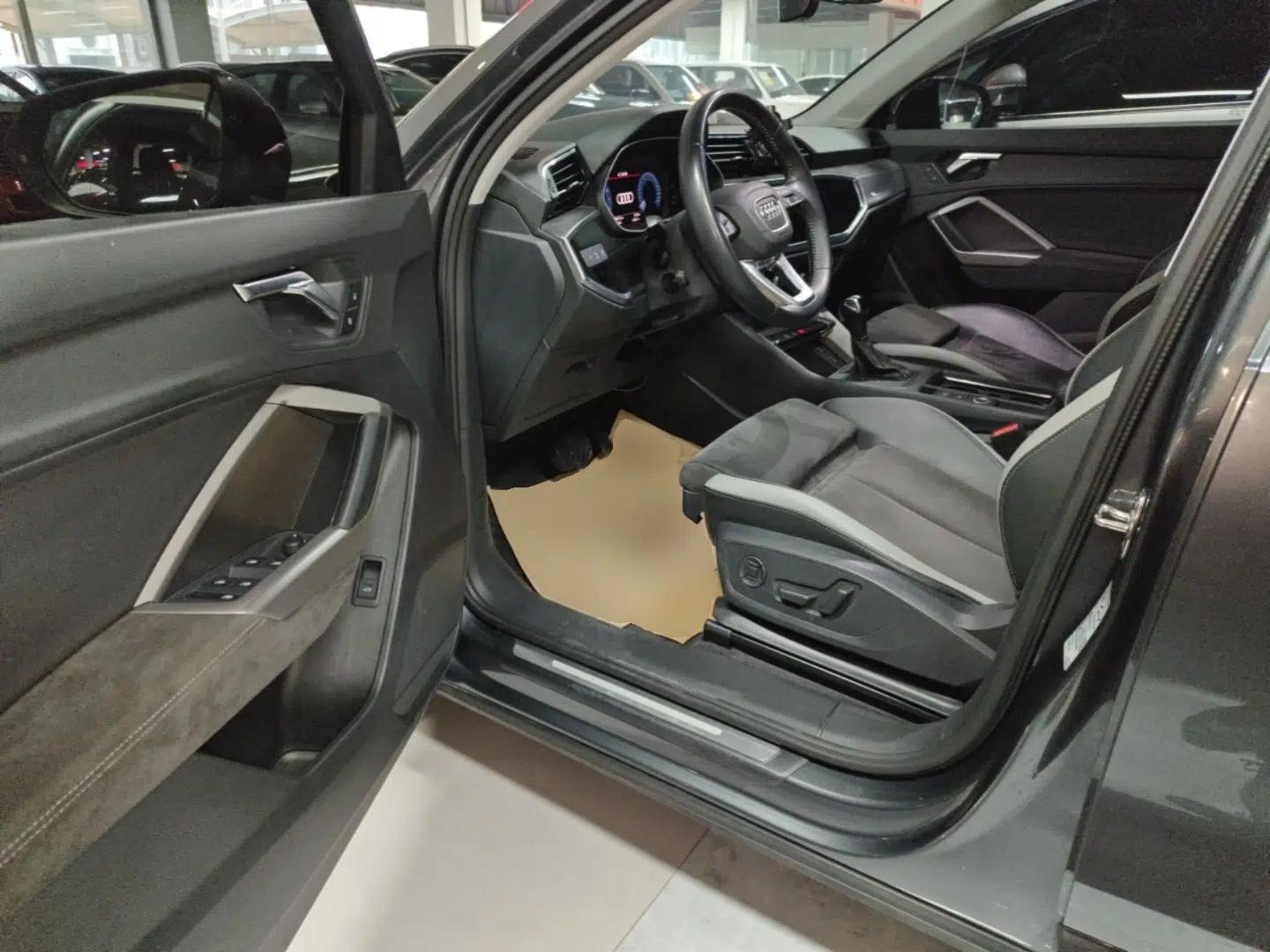 Audi Q3 2021 35 TFSI Progressive Dynamic Edition — миниатюра 18