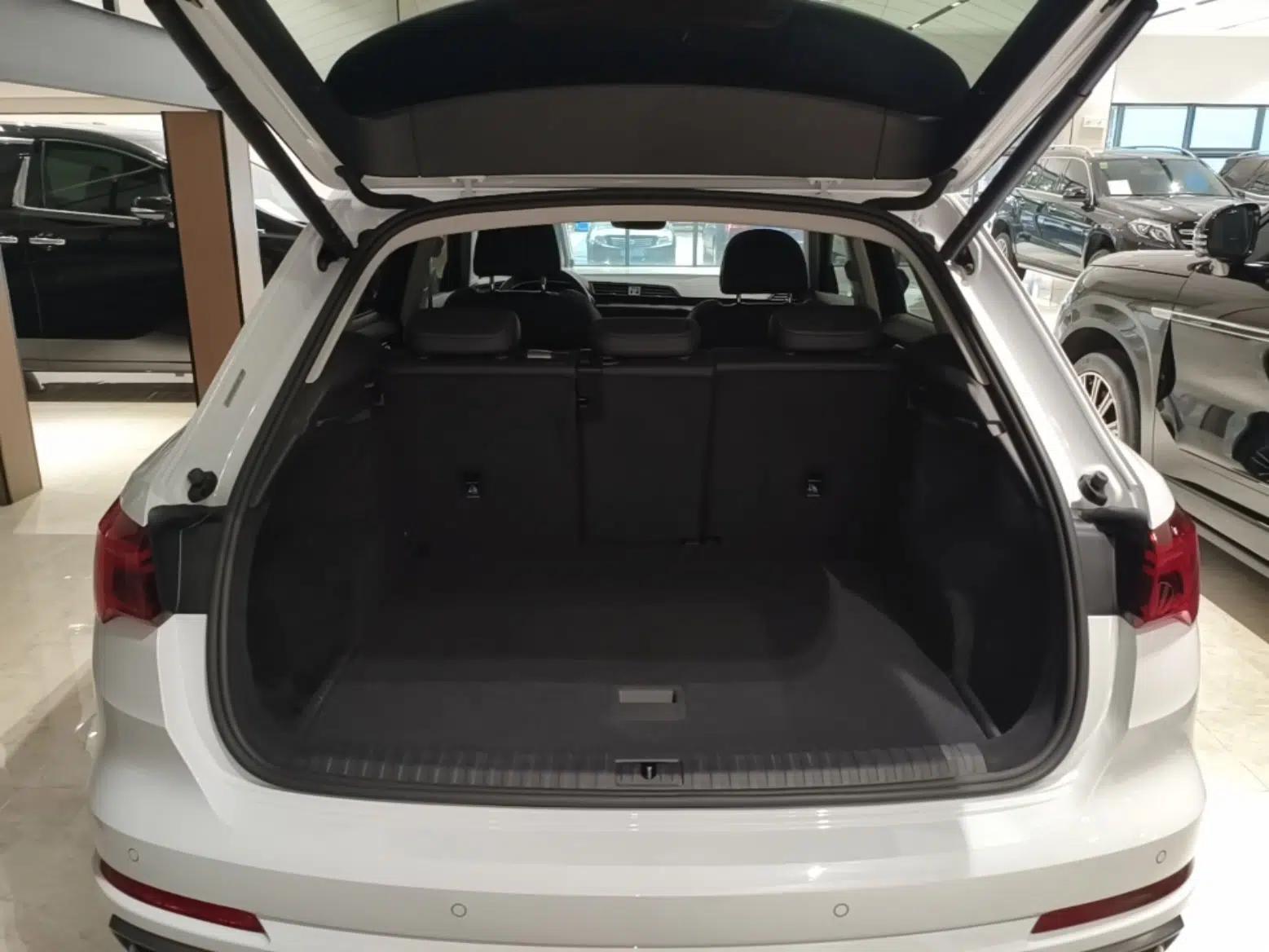Audi Q3 2022 35 TFSI Progressive Dynamic Edition — миниатюра 22