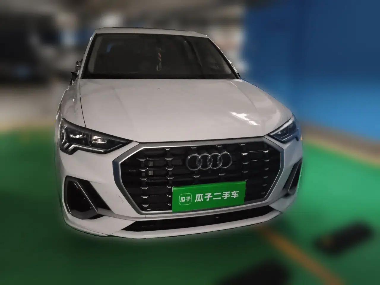 Audi Q3 2022 35 TFSI Fashion Dynamic Model — миниатюра 2