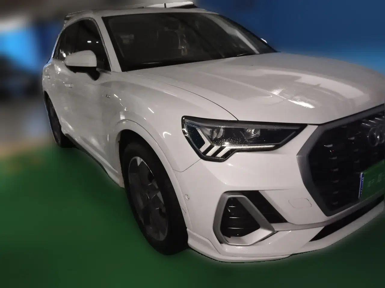Audi Q3 2022 35 TFSI Fashion Dynamic Model — миниатюра 3