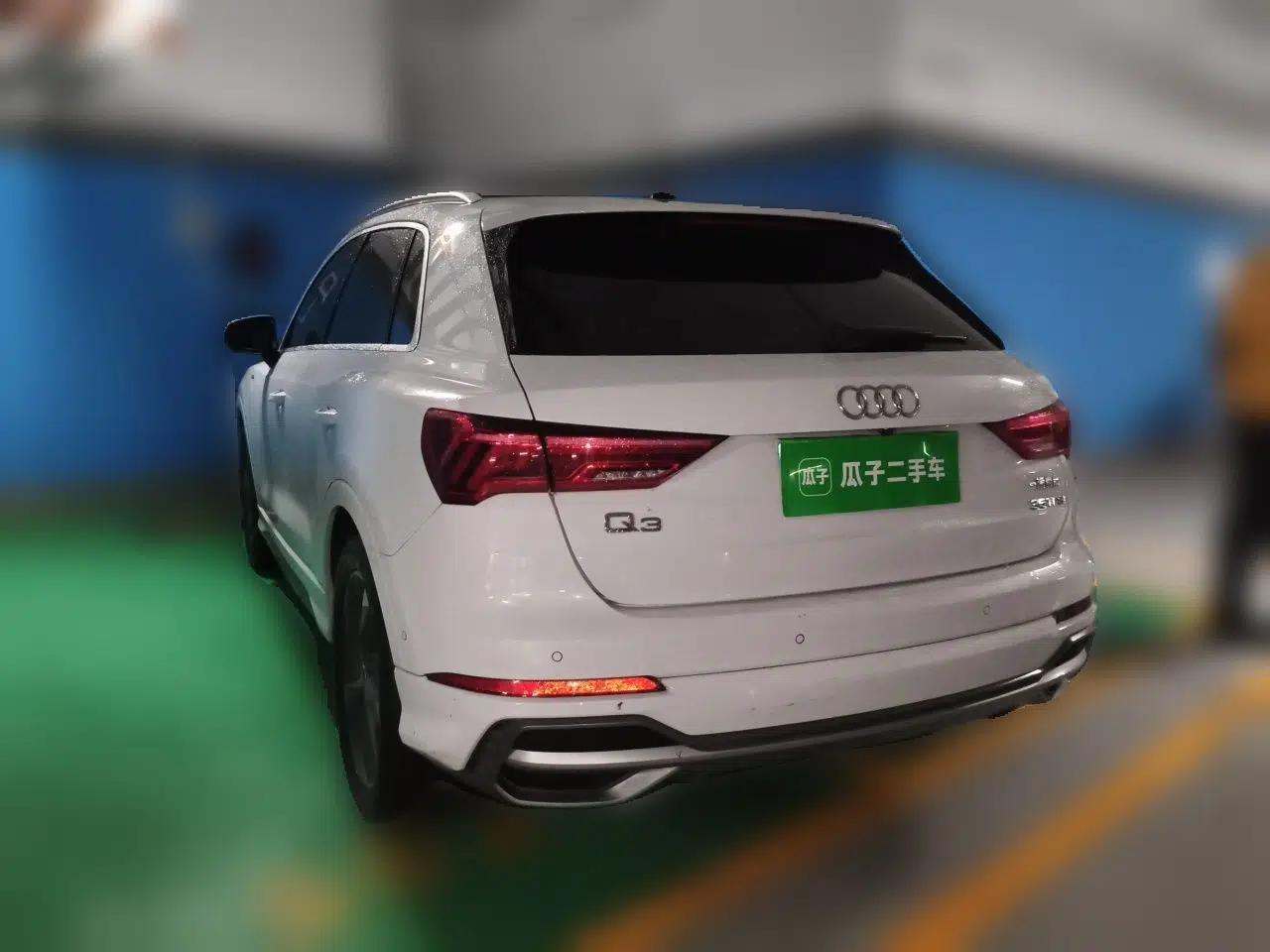 Audi Q3 2022 35 TFSI Fashion Dynamic Model — миниатюра 4