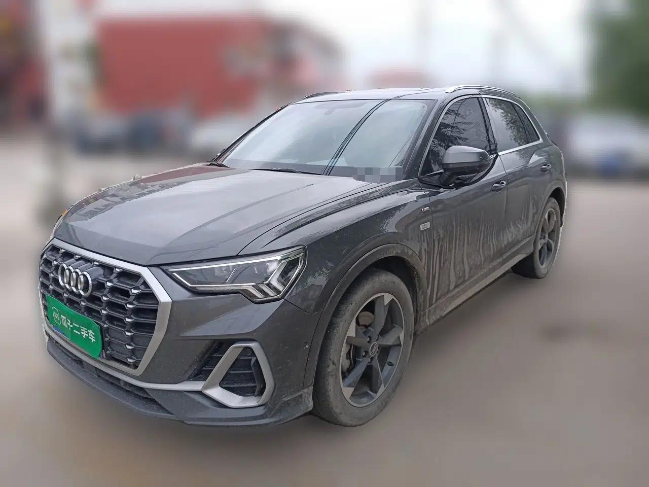 Audi Q3 2023 35 TFSI Fashion Dynamic Model (1.4T) — миниатюра 1