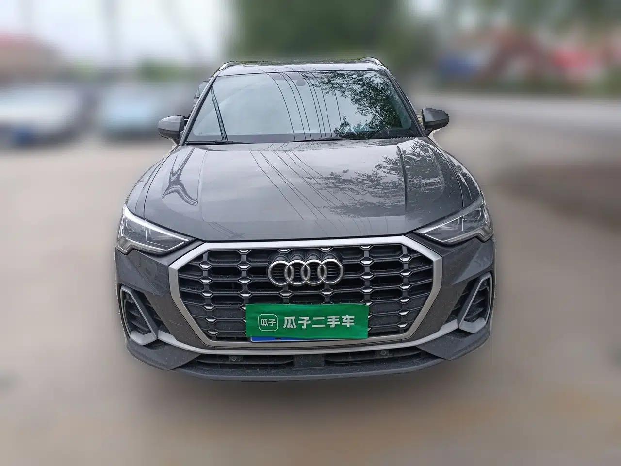 Audi Q3 2023 35 TFSI Fashion Dynamic Model (1.4T) — миниатюра 2