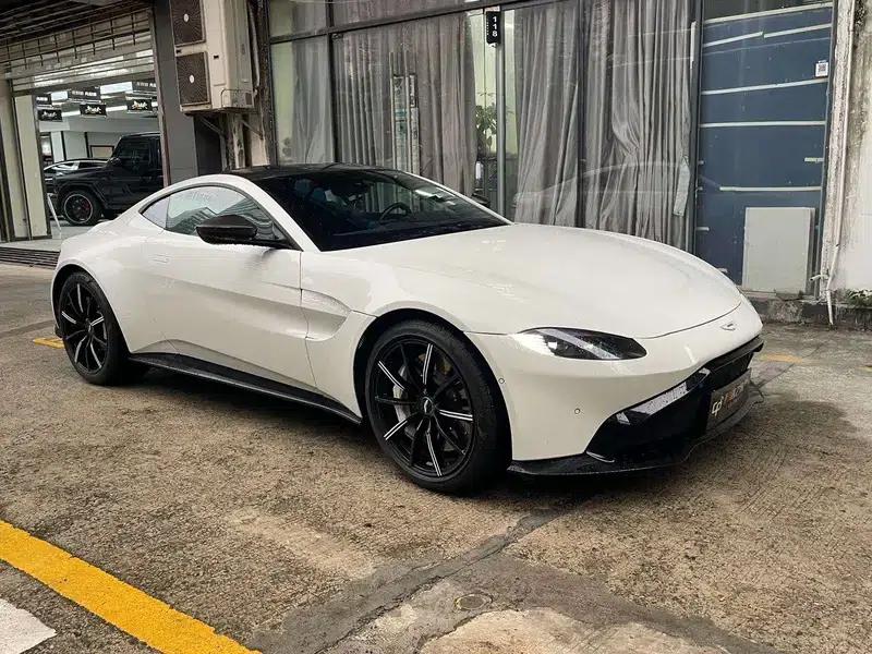 2020 Vantage 4.0T V8 Coupe — миниатюра 3
