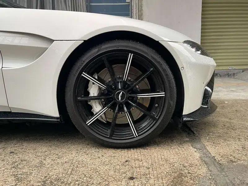 2020 Vantage 4.0T V8 Coupe — миниатюра 9