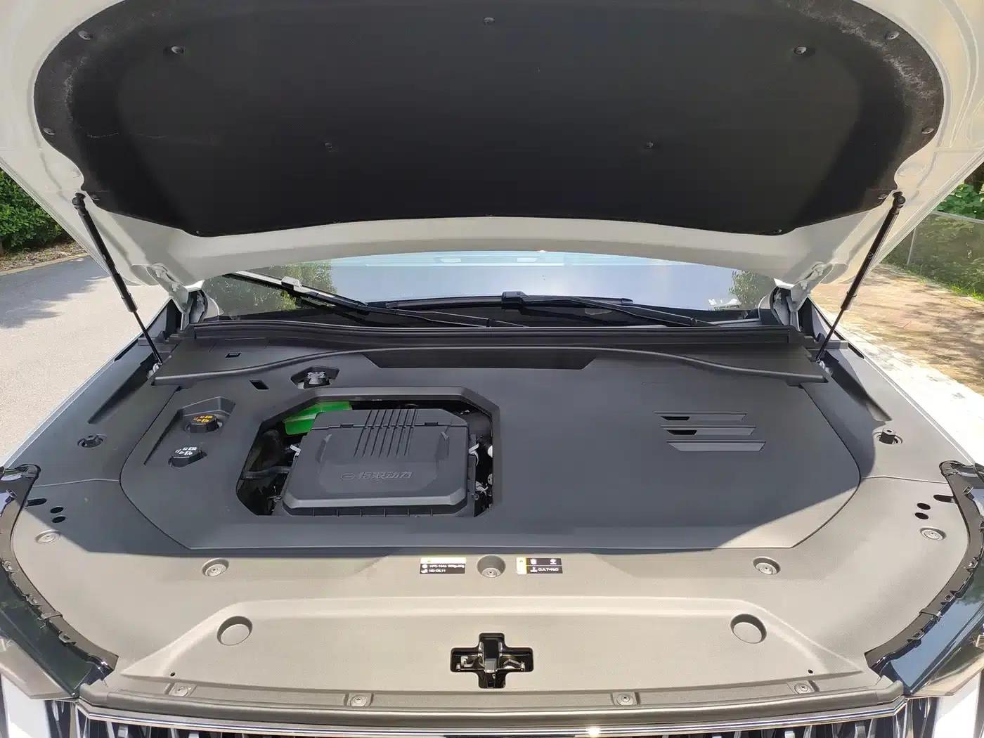 Trumpchi ES9 2024 PHEV 143km Max — миниатюра 15