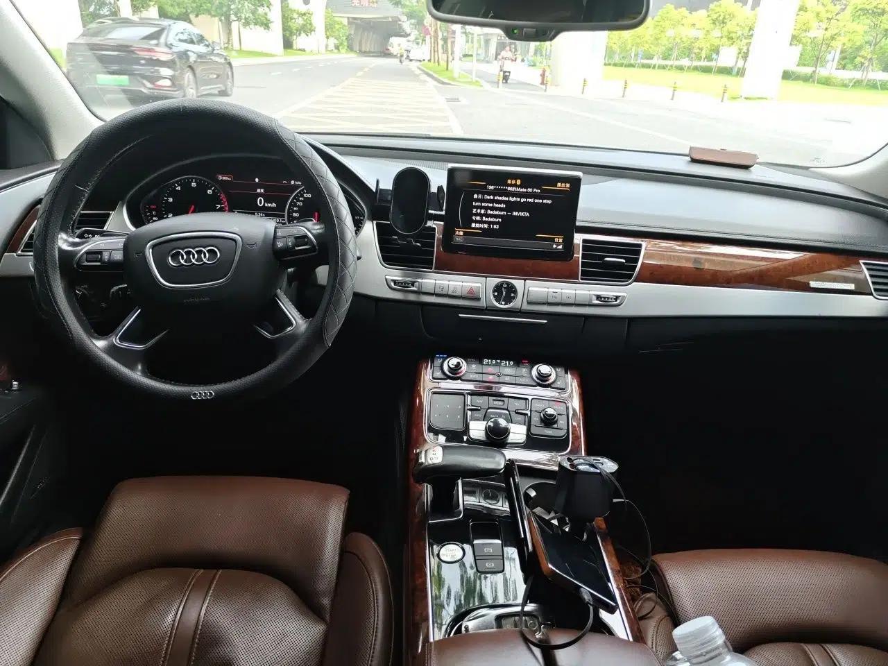 Audi A8 2011 A8L 3.0 TFSI quattro Luxury Edition (213kW) — миниатюра 9