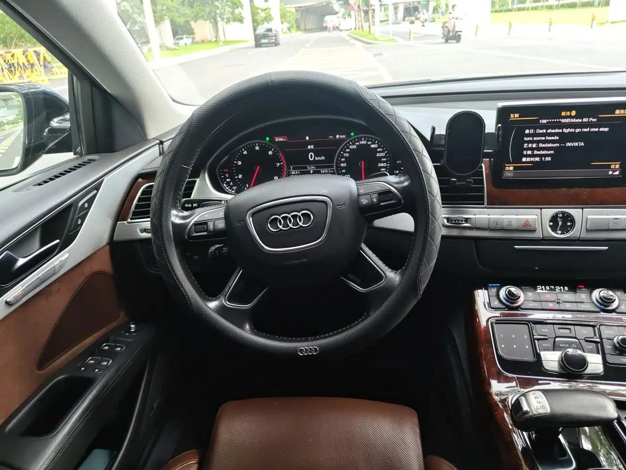 Audi A8 2011 A8L 3.0 TFSI quattro Luxury Edition (213kW) — миниатюра 10
