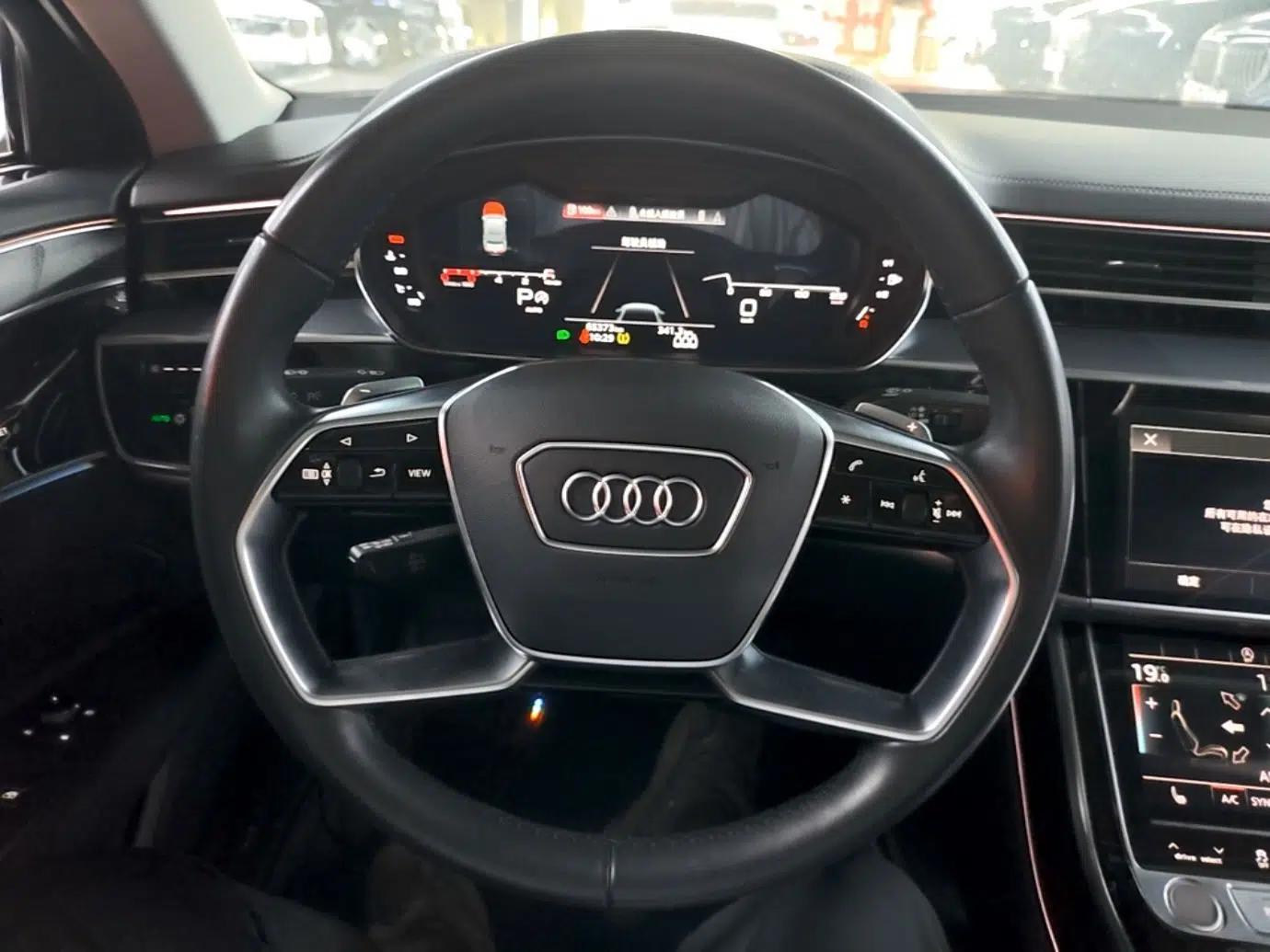 Audi A8 2021 A8L 50 TFSI quattro Comfort Model — миниатюра 13