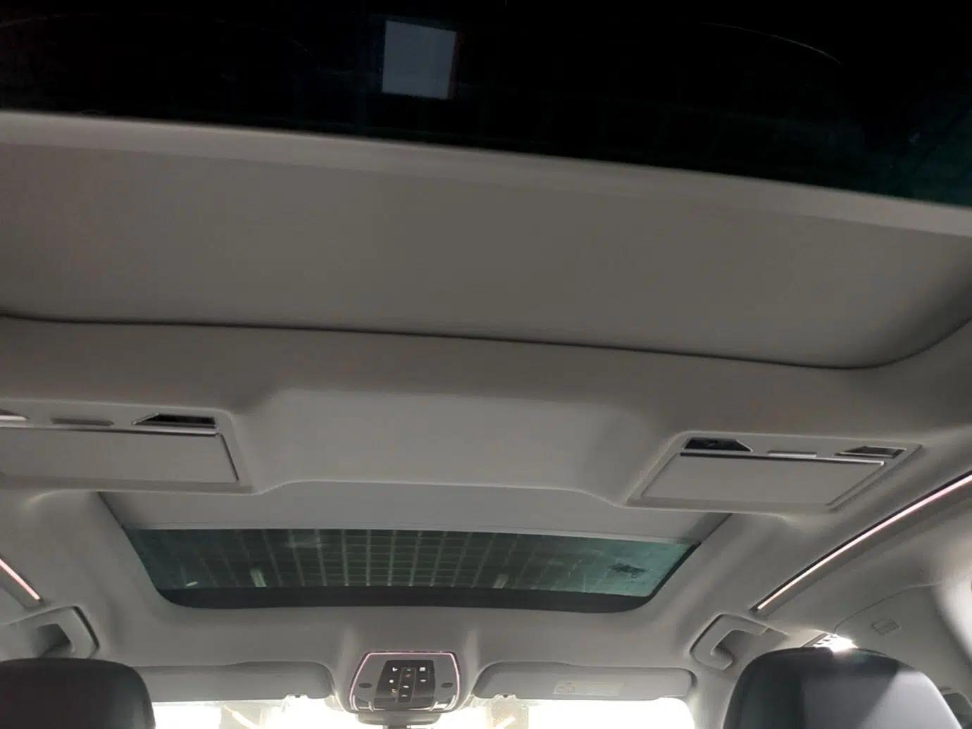 Audi A8 2021 A8L 50 TFSI quattro Comfort Model — миниатюра 21