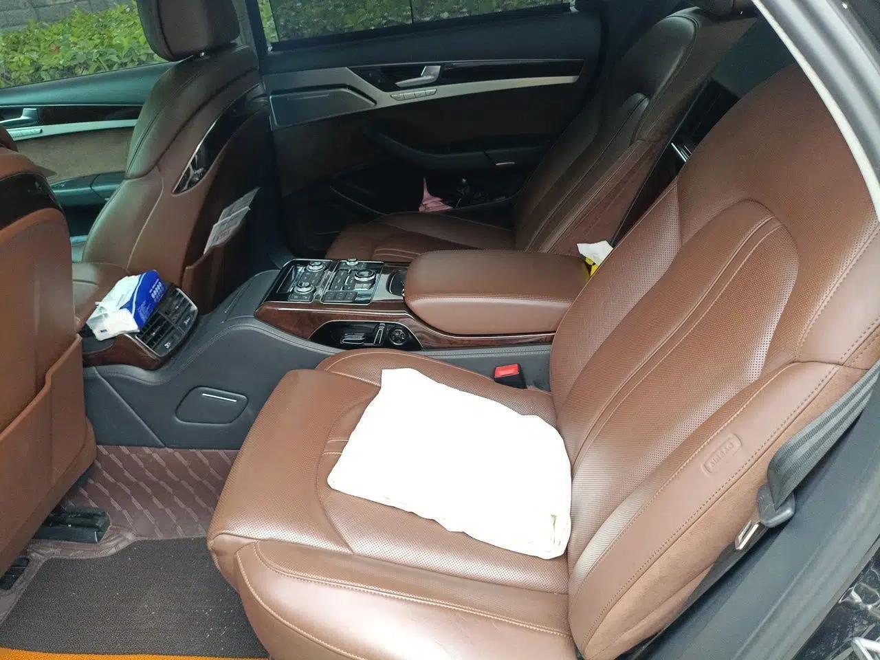 Audi A8 2013 A8L 45 TFSI quattro Luxury Model — миниатюра 17