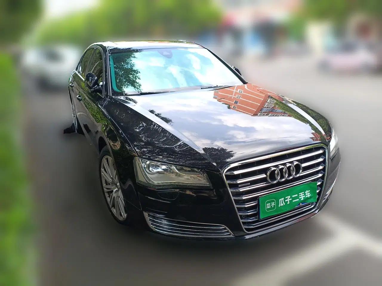 Audi A8 2013 A8L 45 TFSI quattro Luxury Model — миниатюра 3