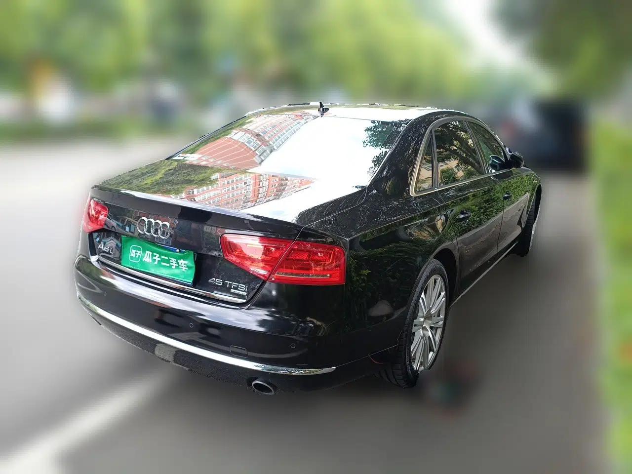 Audi A8 2013 A8L 45 TFSI quattro Luxury Model — миниатюра 6