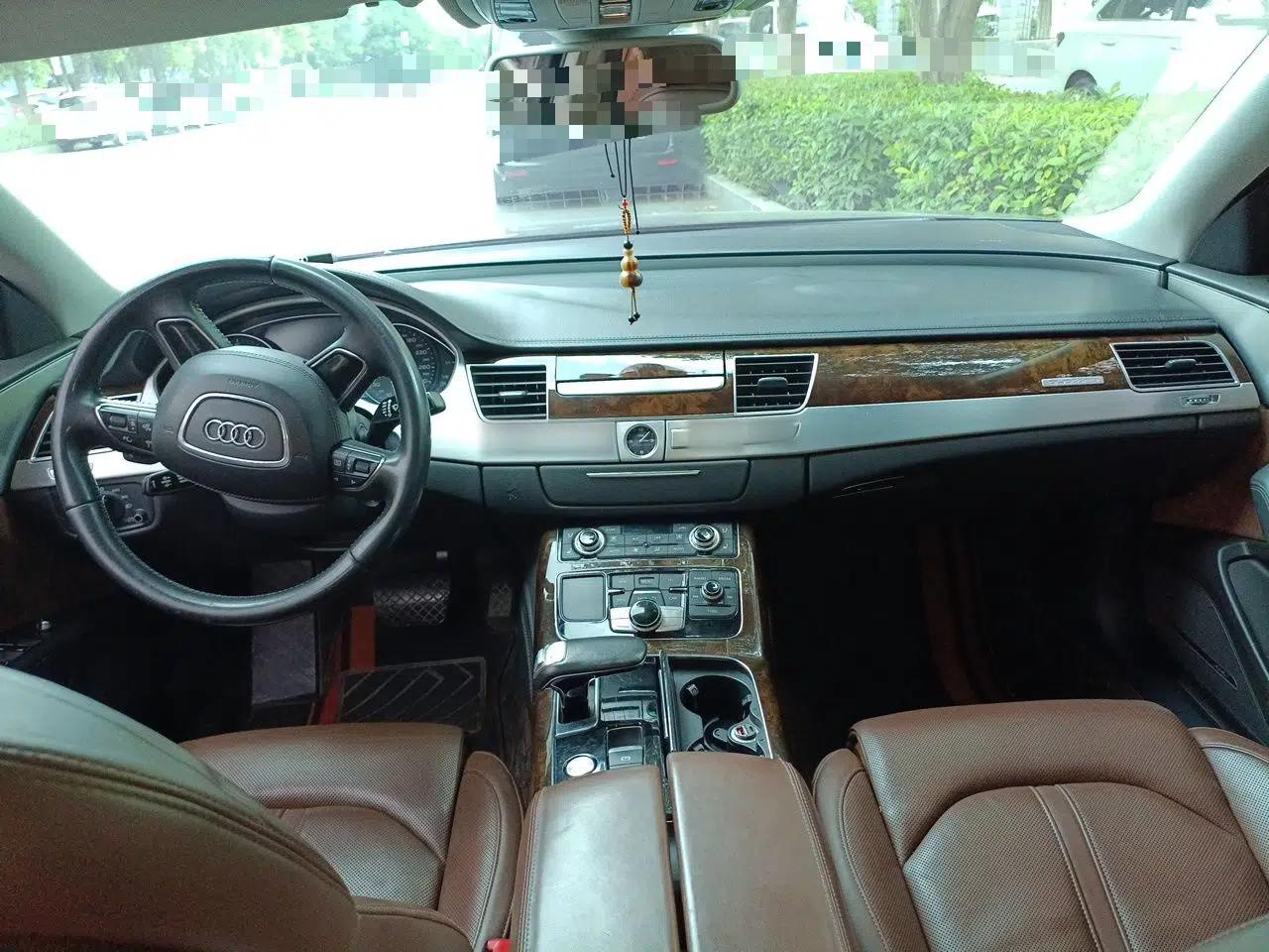 Audi A8 2013 A8L 45 TFSI quattro Luxury Model — миниатюра 9