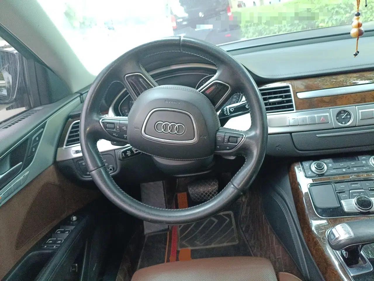 Audi A8 2013 A8L 45 TFSI quattro Luxury Model — миниатюра 10