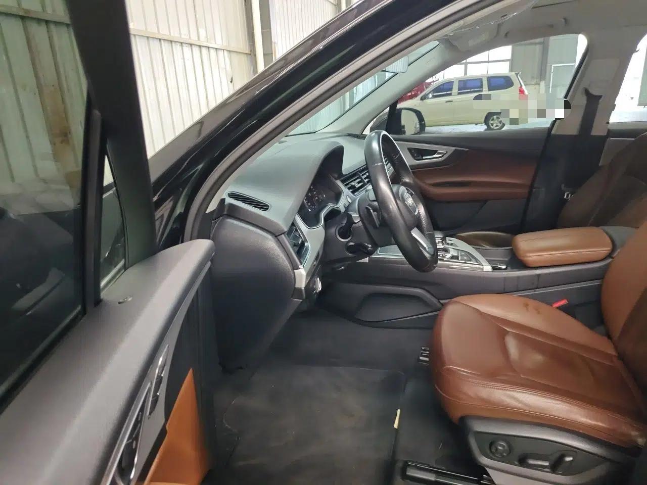 Audi Q7 2016 40 TFSI Comfort Model — миниатюра 16
