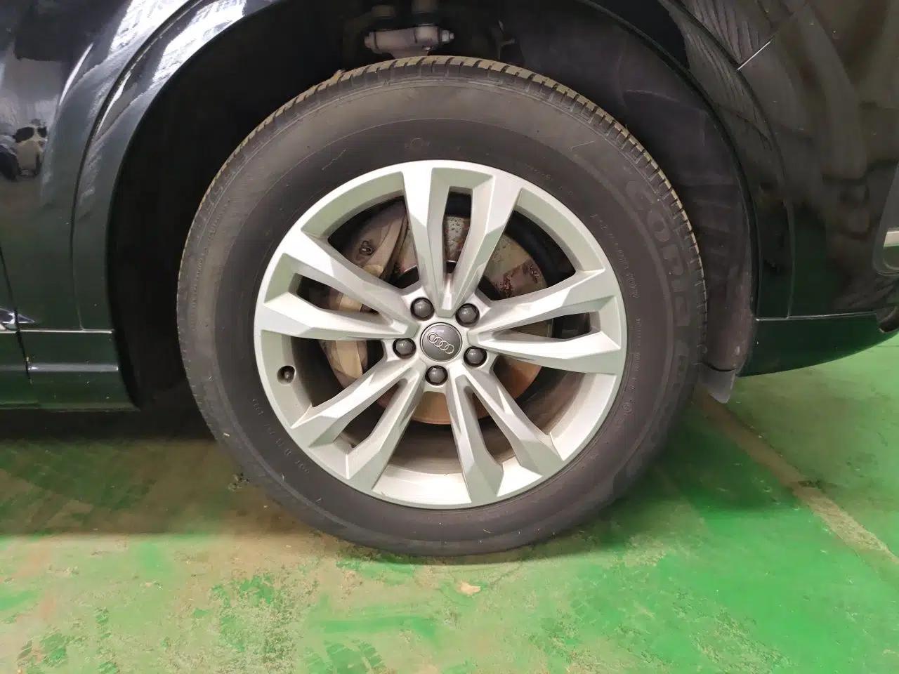 Audi Q7 2016 40 TFSI Comfort Model — миниатюра 8