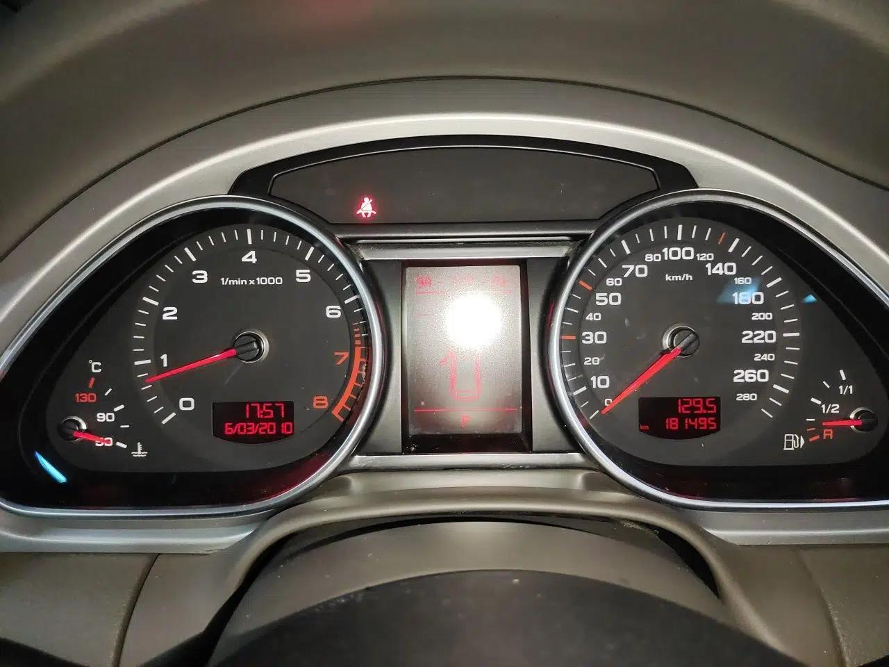 Audi Q7 2011 3.0 TFSI Technology (200kW) — миниатюра 11