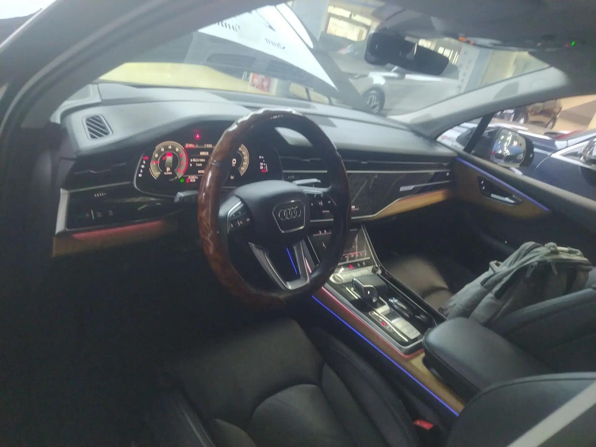 Audi Q7 2021 55 TFSI quattro S line Prestige Edition — миниатюра 12