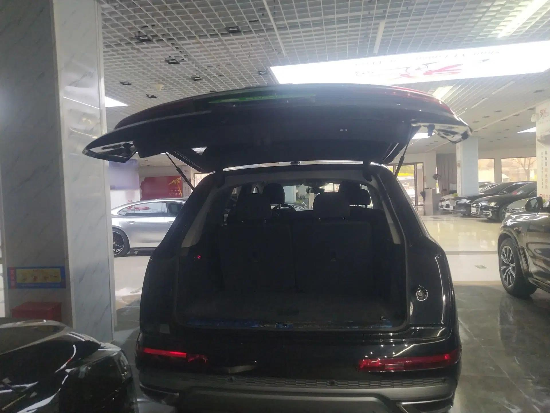 Audi Q7 2021 55 TFSI quattro S line Prestige Edition — миниатюра 22