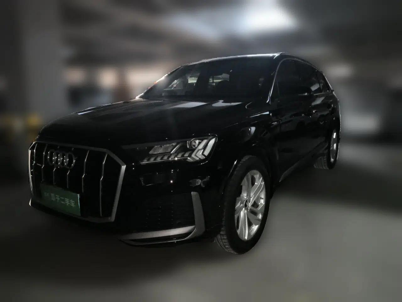 Audi Q7 2023 45 TFSI quattro S line Sport model — миниатюра 1