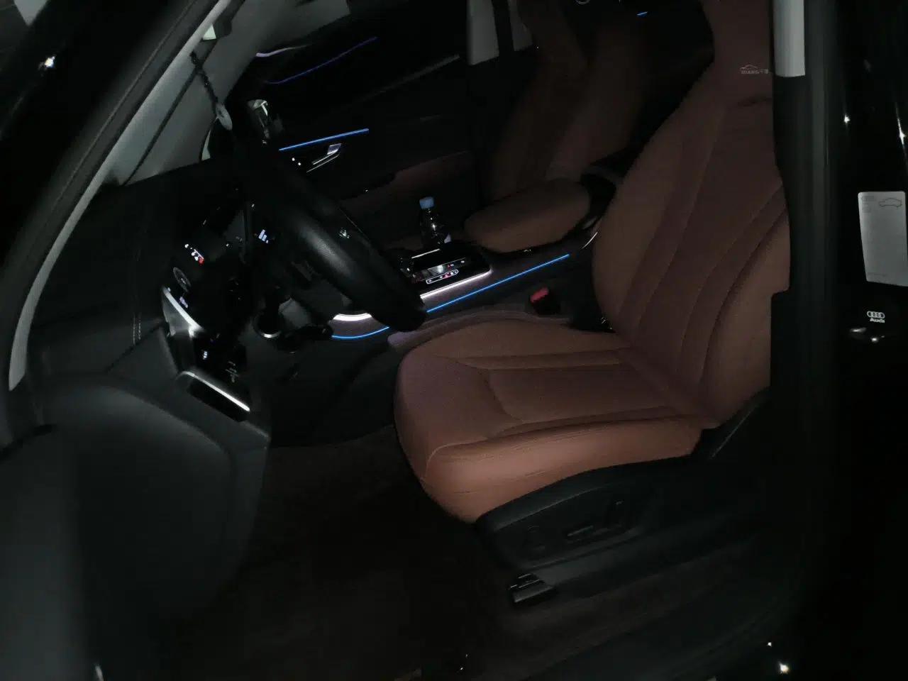 Audi Q7 2023 45 TFSI quattro S line Sport model — миниатюра 15