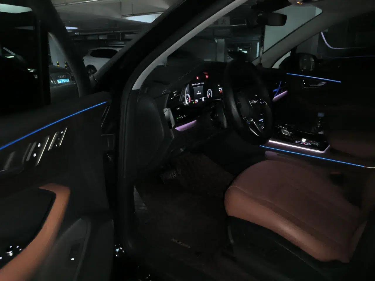 Audi Q7 2023 45 TFSI quattro S line Sport model — миниатюра 16
