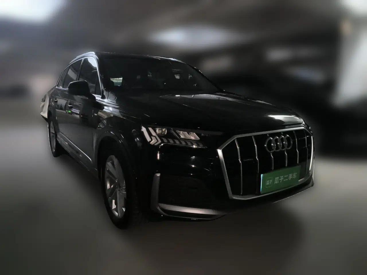 Audi Q7 2023 45 TFSI quattro S line Sport model — миниатюра 3