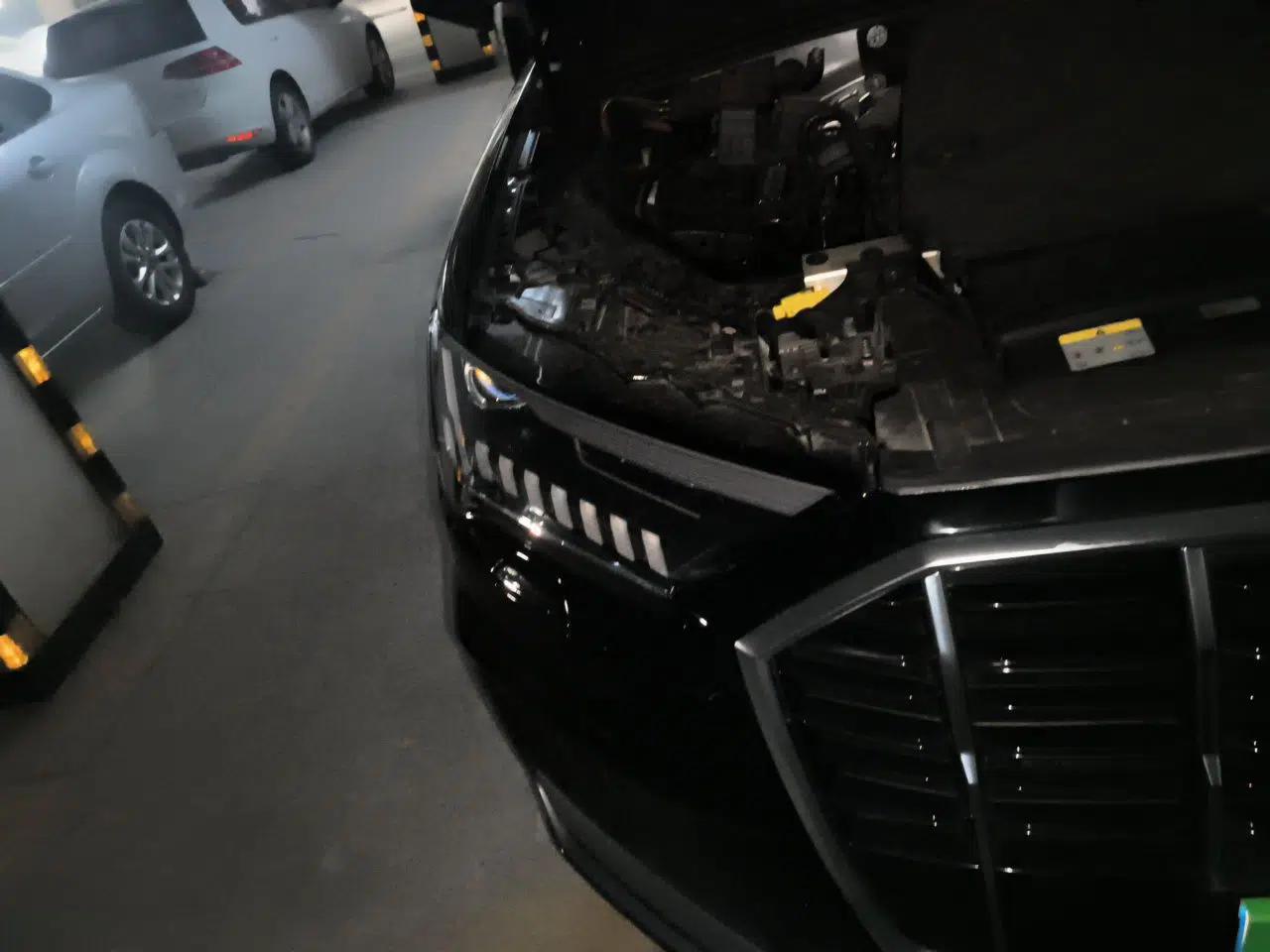 Audi Q7 2023 45 TFSI quattro S line Sport model — миниатюра 7