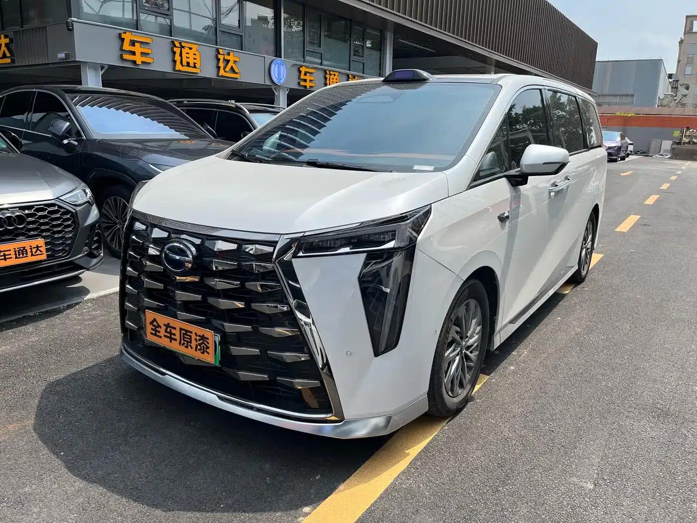 Trumpchi Aspiration M8 2025 Qiankun Series Ultra First Class — миниатюра 2