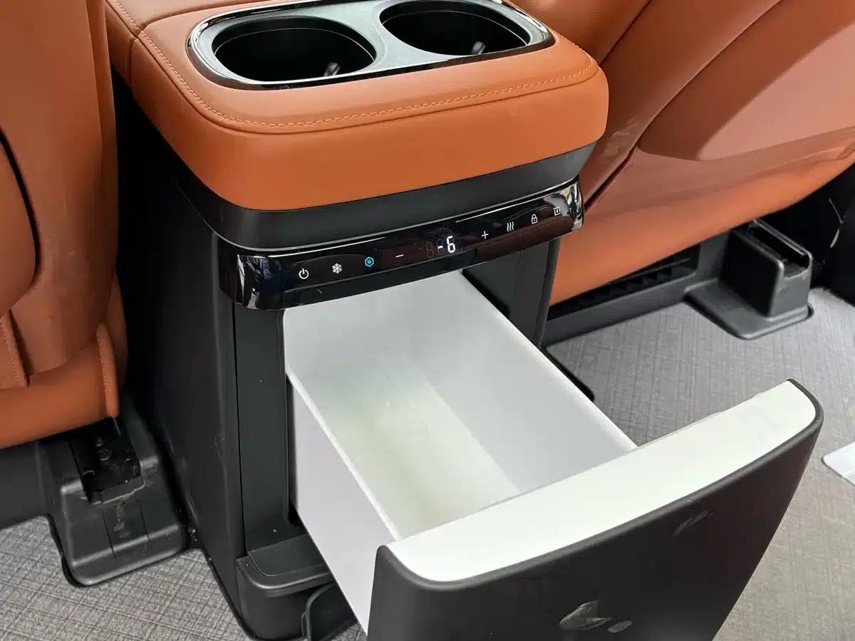 Trumpchi Aspiration M8 2025 Qiankun Series Ultra First Class — миниатюра 12