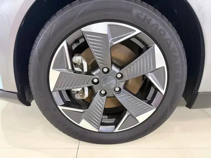 AION Y 2022 Model 70 Smart Edition Lithium Iron Phosphate — миниатюра 8