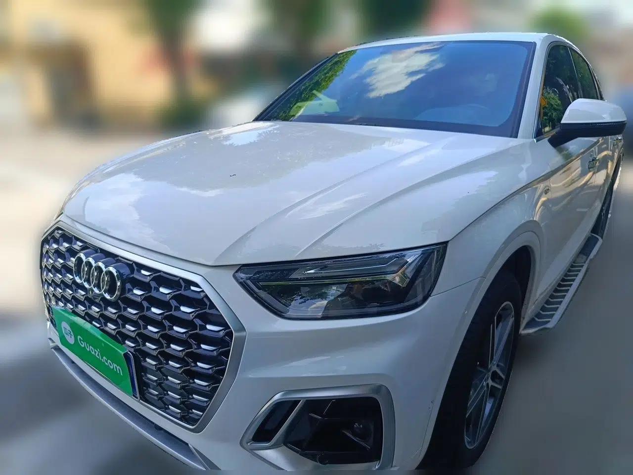Audi Q5L Sportback 2021 40 TFSI Fashion Model — миниатюра 1