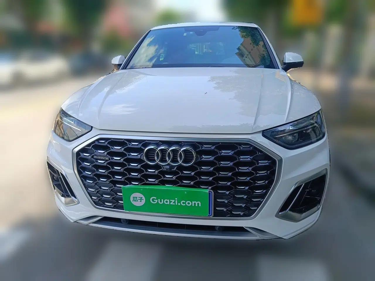Audi Q5L Sportback 2021 40 TFSI Fashion Model — миниатюра 2