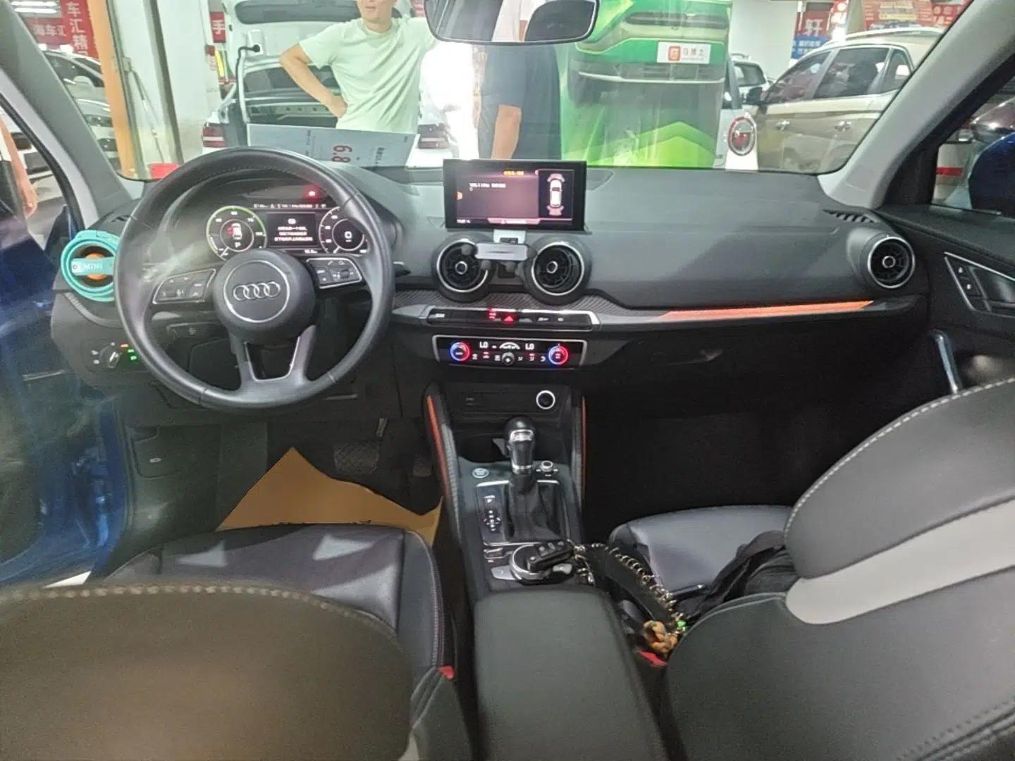 Audi Q2L e-tron 2019 Q2L e-tron Pure Electric Smart Enjoyment Model — миниатюра 12