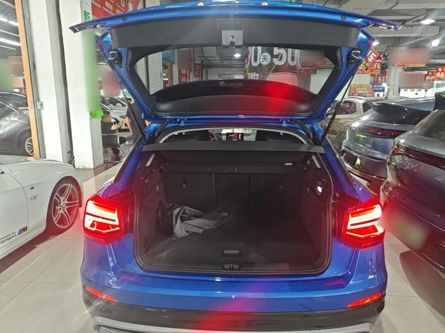 Audi Q2L e-tron 2019 Q2L e-tron Pure Electric Smart Enjoyment Model — миниатюра 22