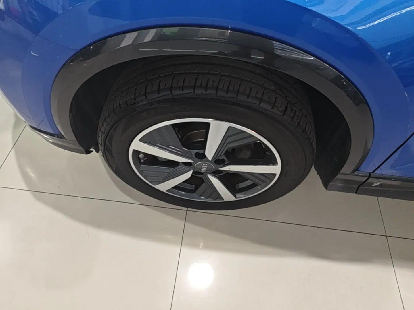 Audi Q2L e-tron 2019 Q2L e-tron Pure Electric Smart Enjoyment Model — миниатюра 10