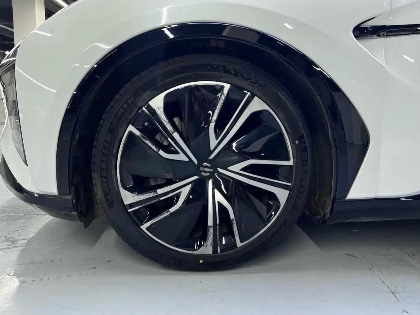 HiPhi X 2021 Luxury 6-seater — миниатюра 11