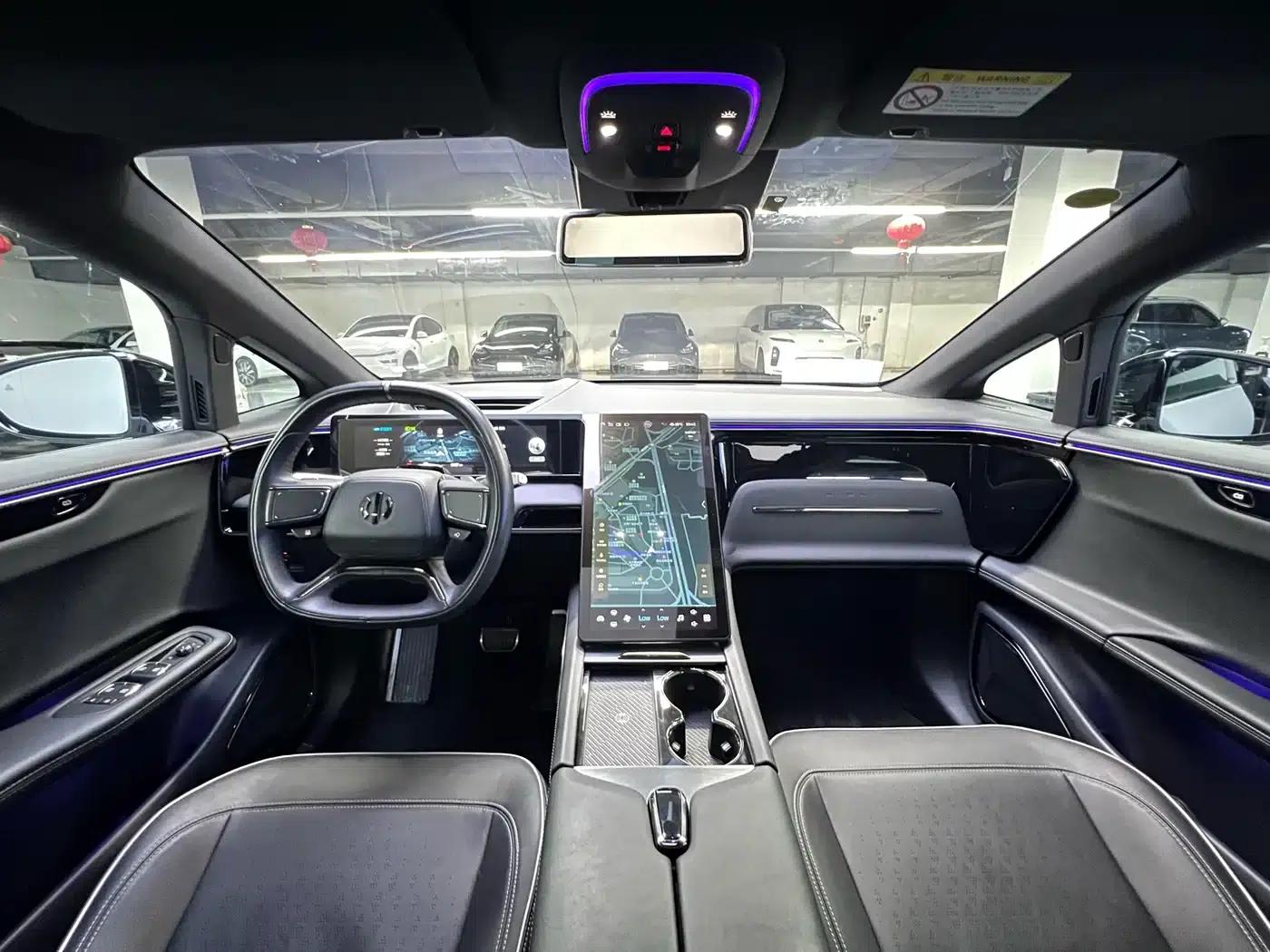 HiPhi X 2021 Luxury 6-seater — миниатюра 6