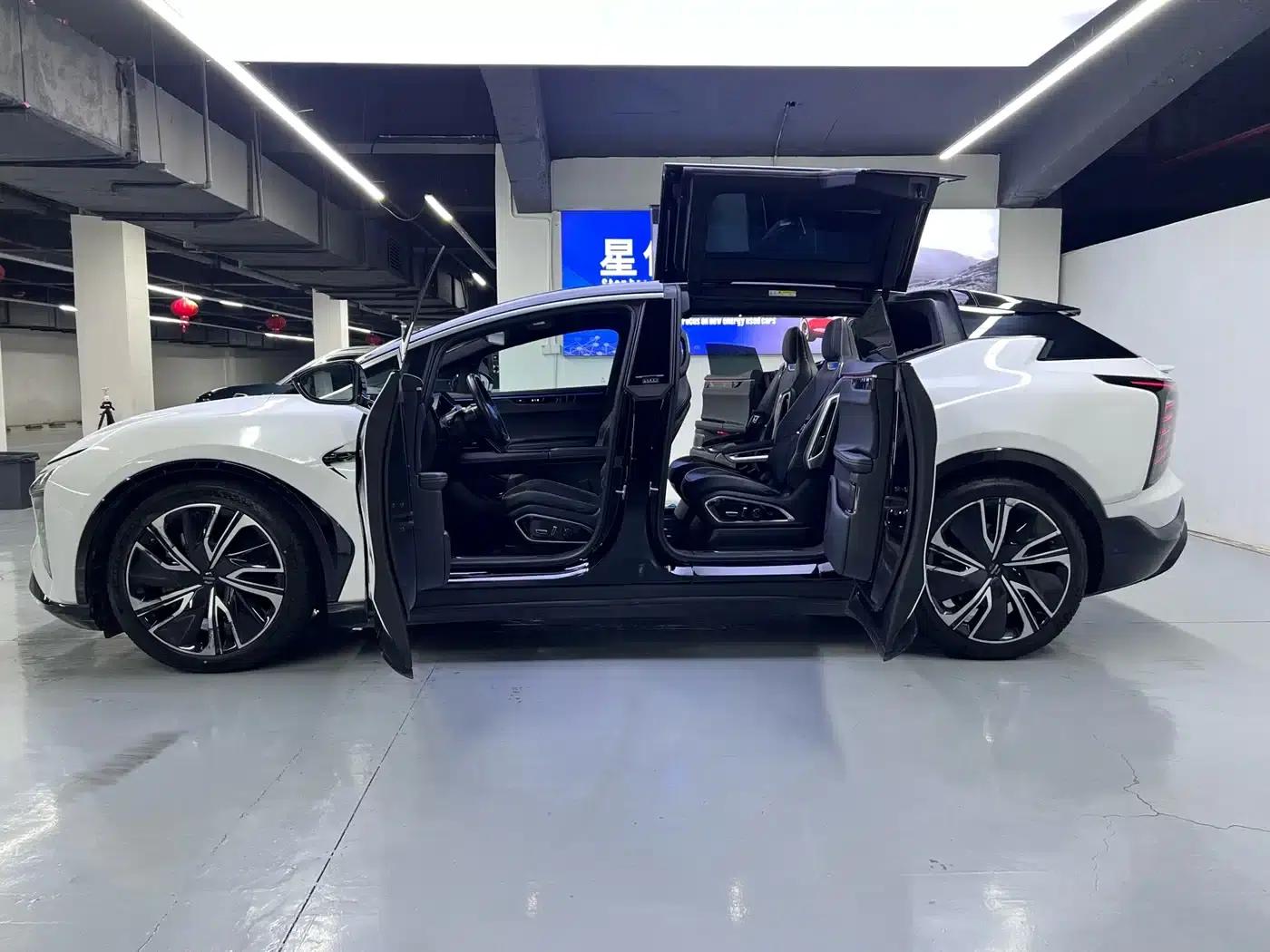 HiPhi X 2021 Luxury 6-seater — миниатюра 7