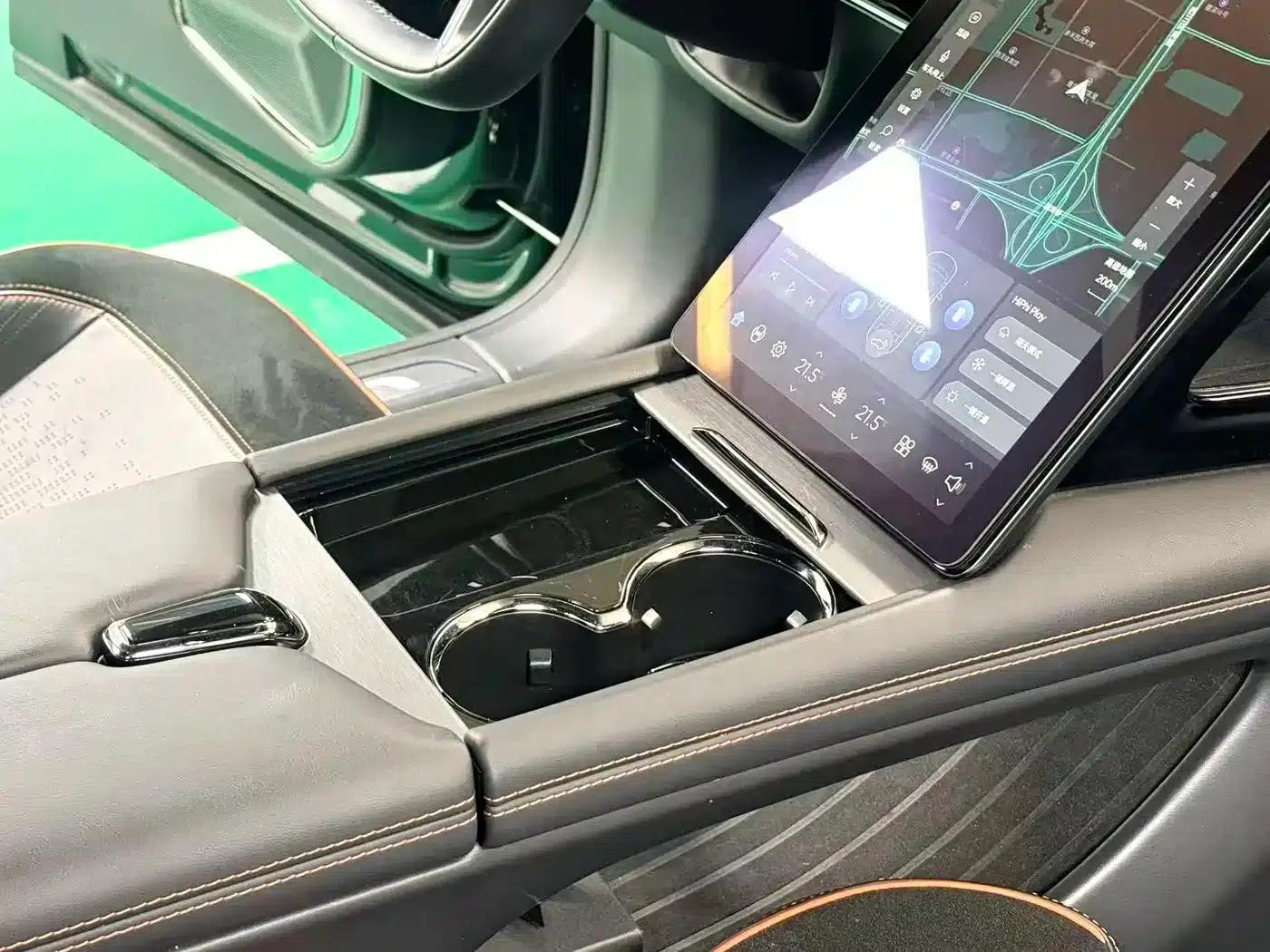 HiPhi X 2021 Luxury 6-seater — миниатюра 11