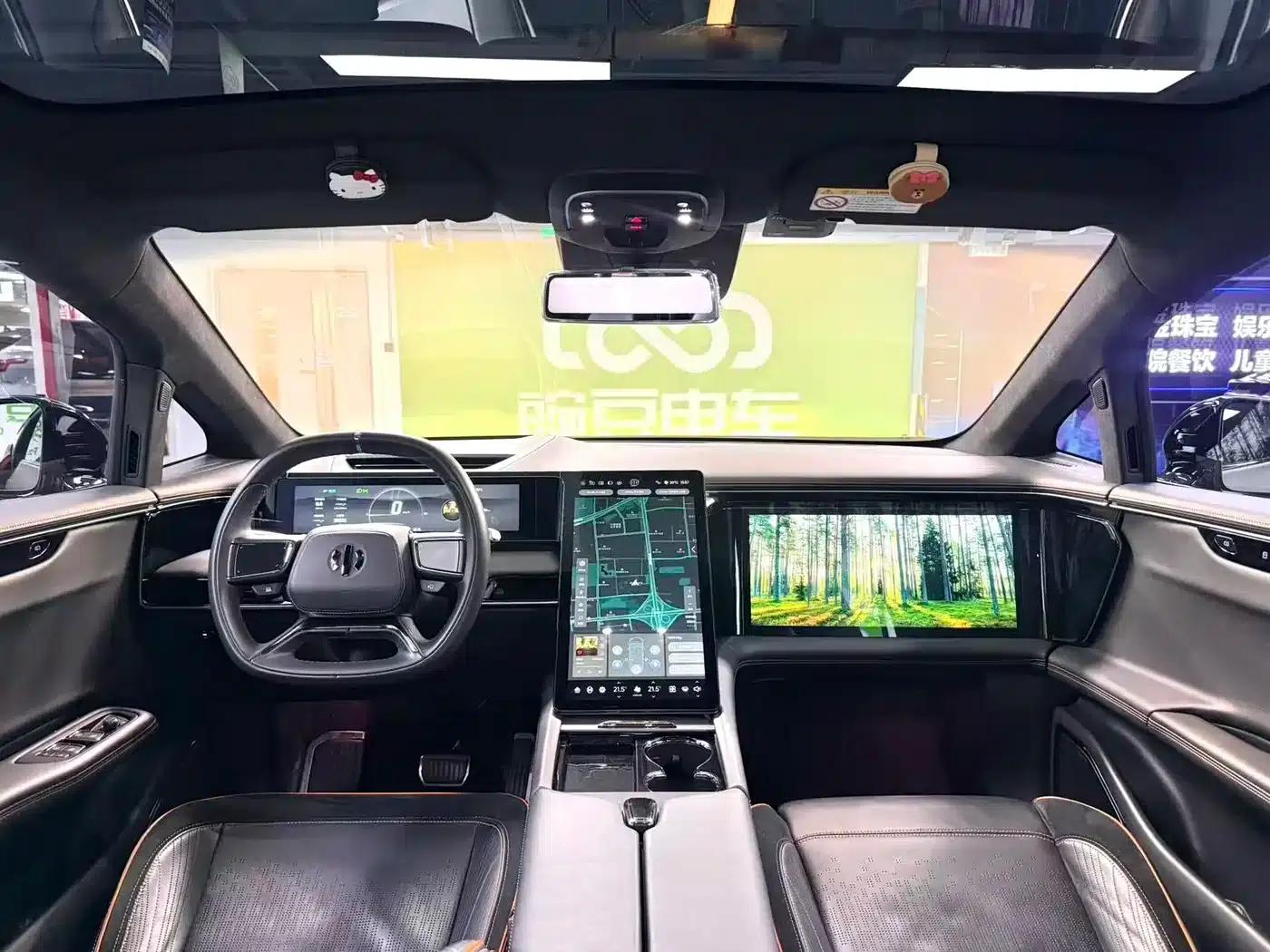 HiPhi X 2021 Luxury 6-seater — миниатюра 8