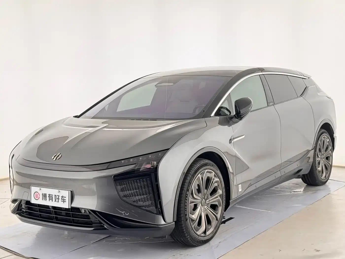 HiPhi X 2021 Founder Edition 6-seater — миниатюра 1