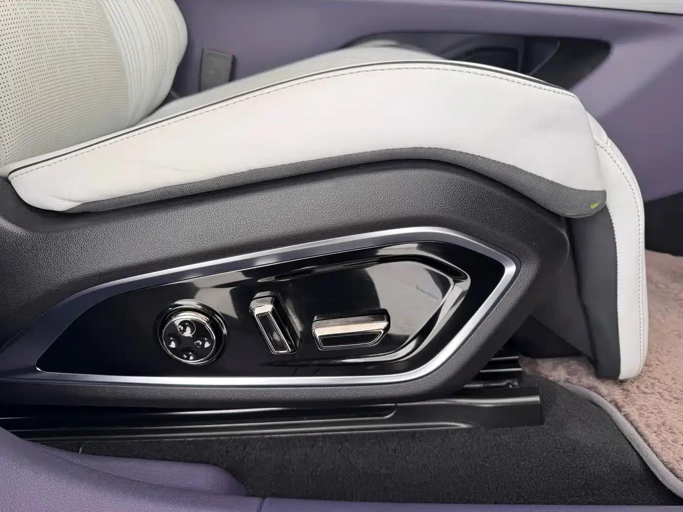 HiPhi X 2021 Founder Edition 6-seater — миниатюра 15