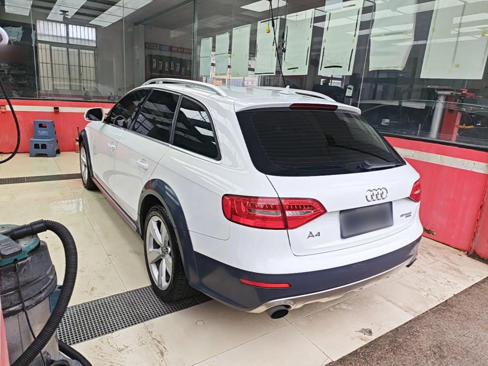 Audi A4 2014 40 TFSI allroad quattro plus version — миниатюра 4