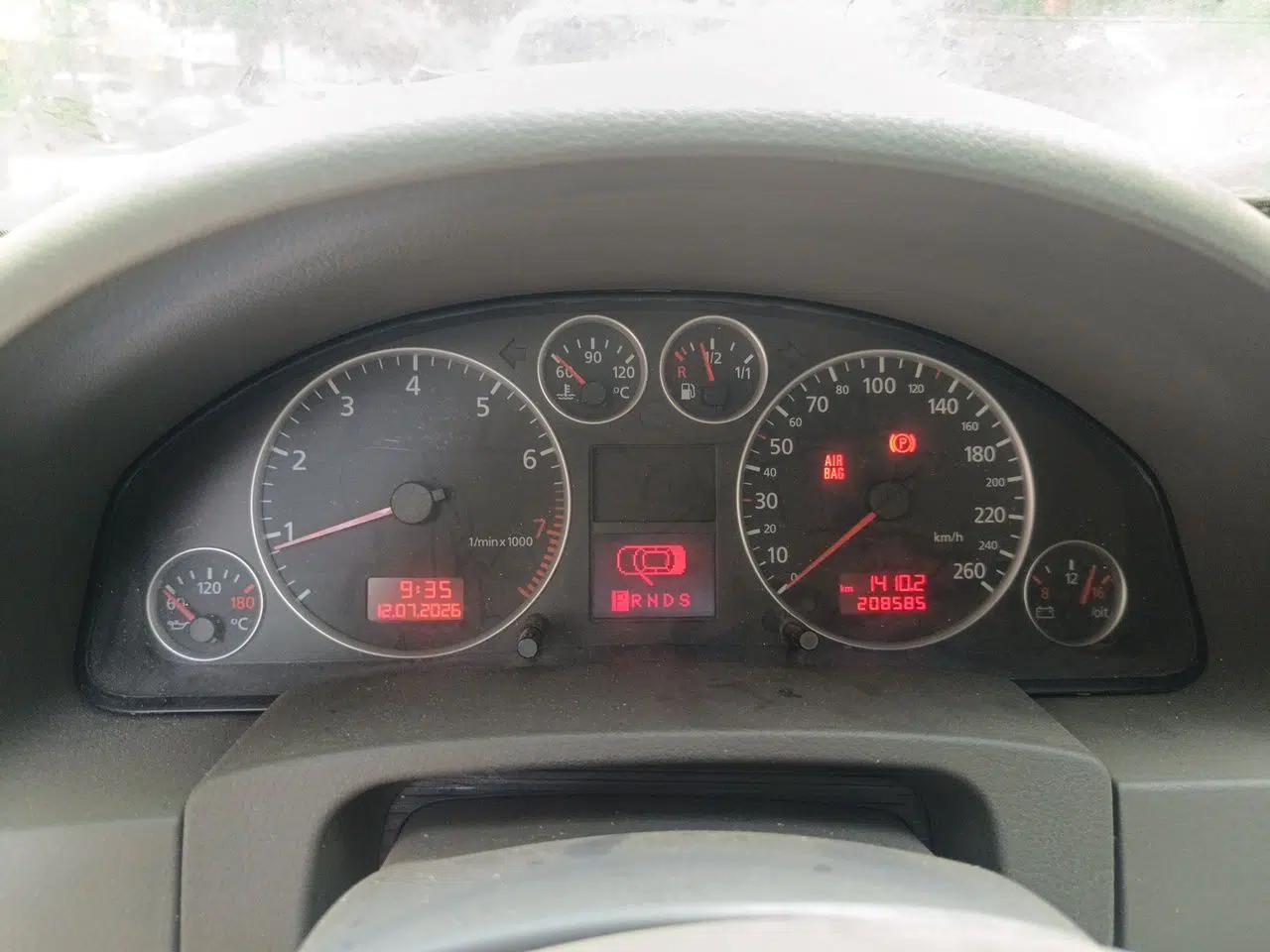 Audi A6 2004 1.8T automatic base model — миниатюра 11