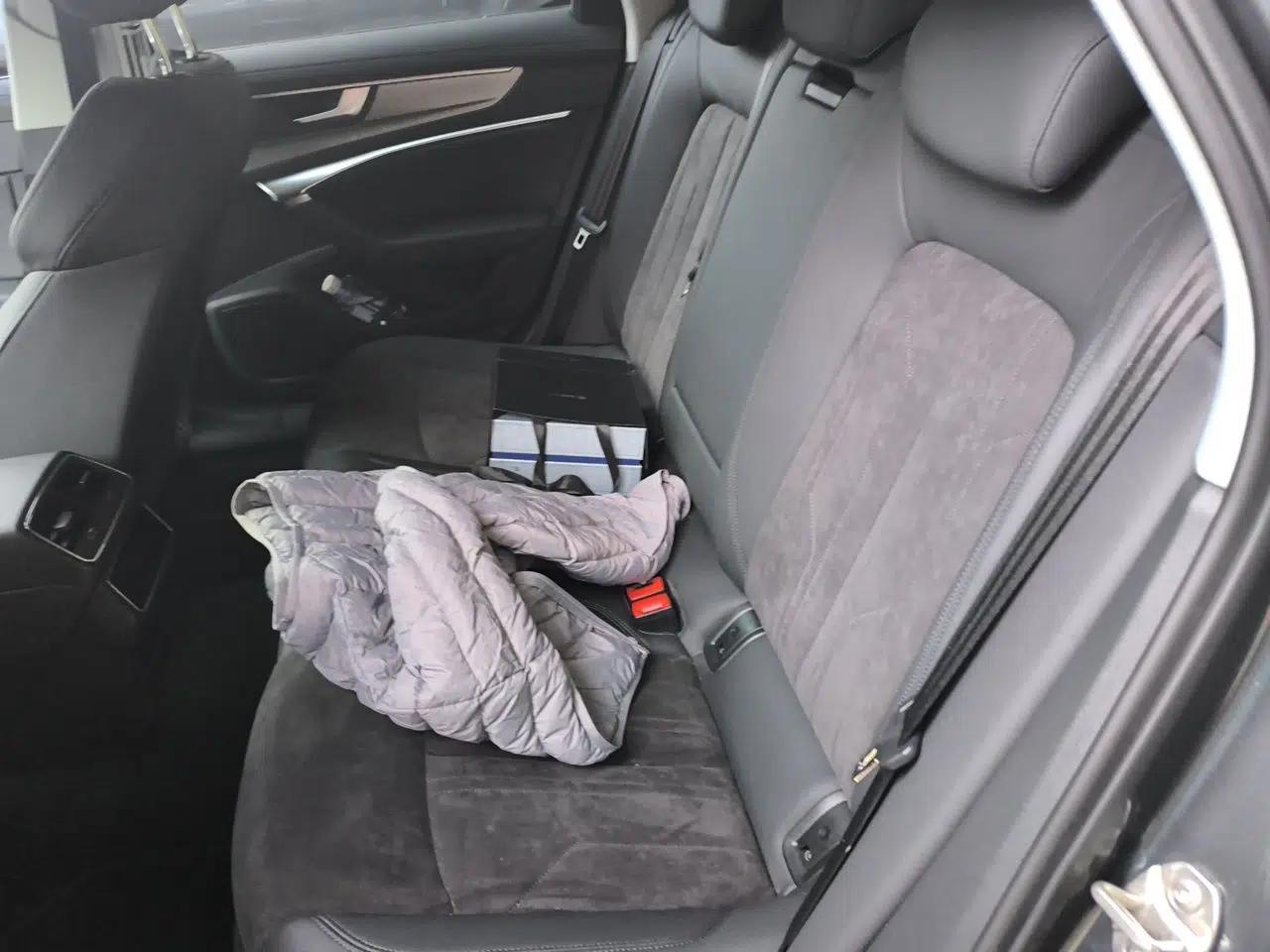 Audi A6 2021 Avant Avant-garde 45 TFSI Prestige Dynamic Edition — миниатюра 17